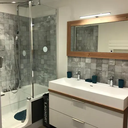 La Broceliande Apartment *